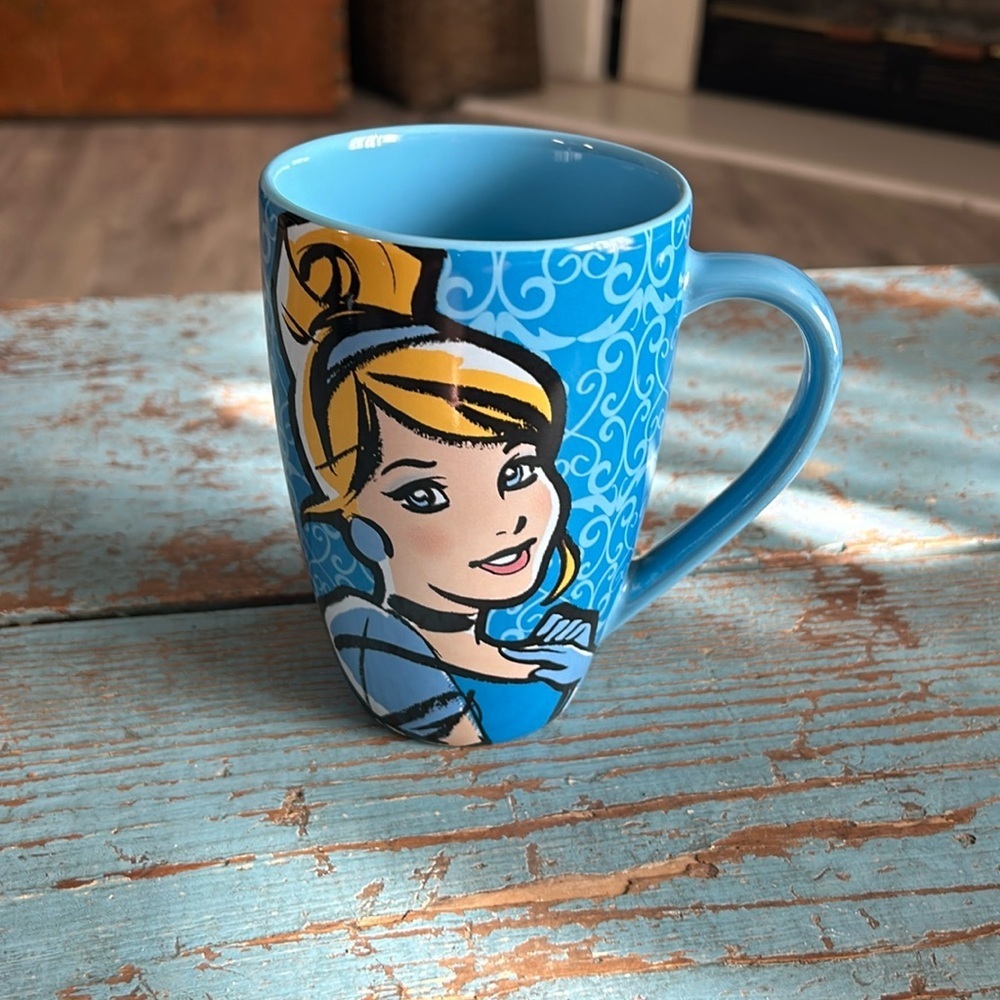 Disney Mug Cinderella "It's Hard To Wake Up When You've Been Out Past Midnight"